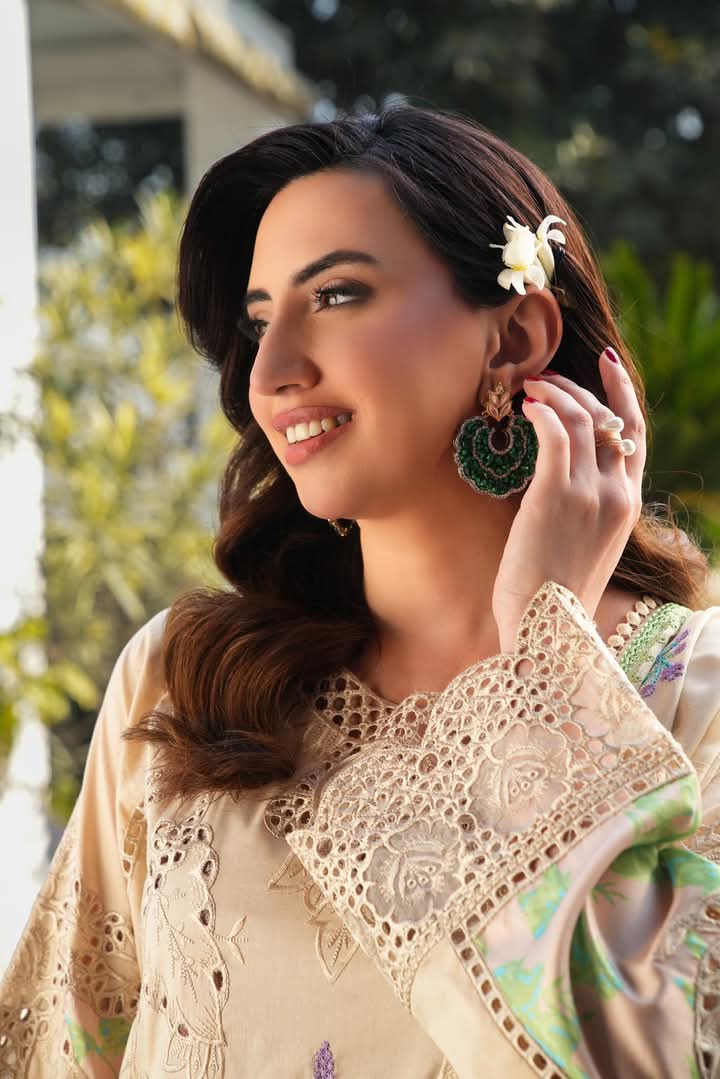 AAneela's collection original Lawn fabric